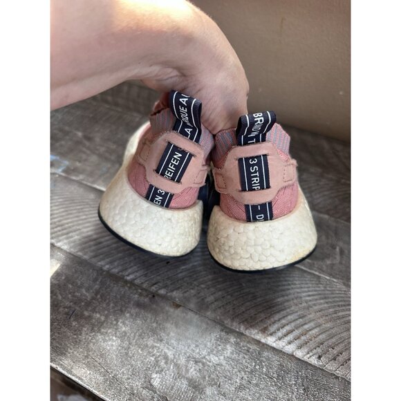 Adidas NMD R1 Primeknit Pink Rose Athletic/Casual Shoes Women's Size 7 - Picture 4 of 5